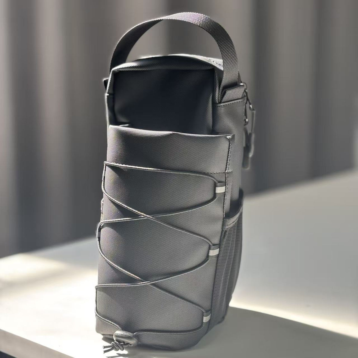 Fitness Magnetic Water Bottle Bag
